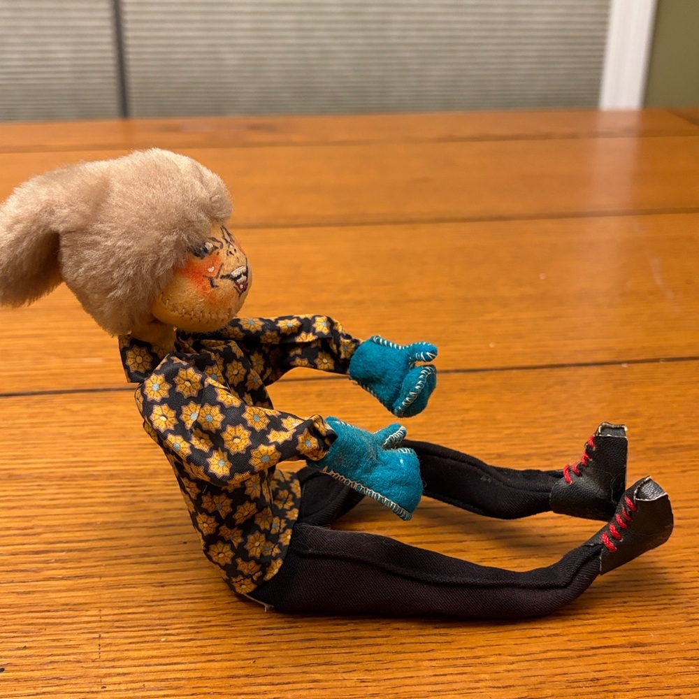Annalee Doll - Picture 5 of 7